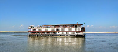 Bateau de croisière Charaidew II